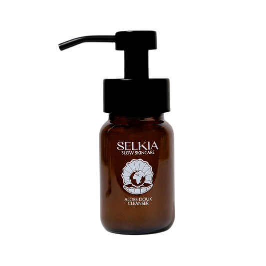 Australian made Selkia natural refillable aloe vera face cleanser in sustainable pump bottle front view display